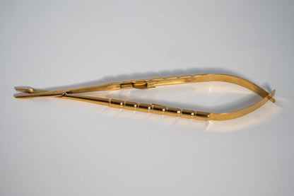 Castro Viejo with Integrated Scissors