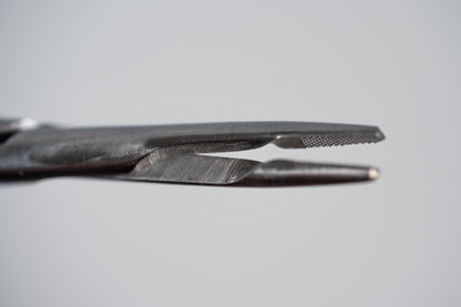 Castro Viejo with Integrated Scissors